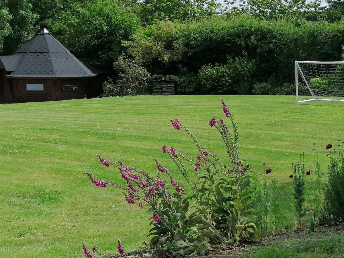 Lovaton Farmhouse Okehampton Buitenkant foto